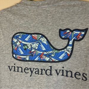Vineyard Vines Heather Gray Tee with Patterned Swordfish Whale‎ Men’s S